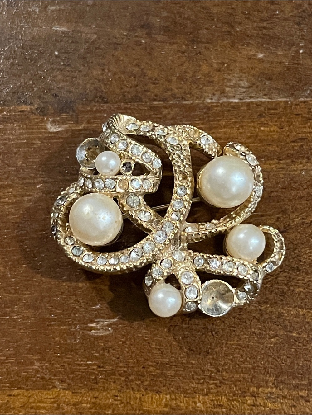 Vintage Goldetta Pearl & Crystal Swirl Brooch - Women's Jewelry
